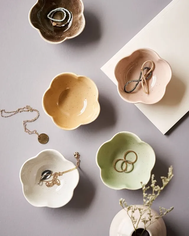 Rope-Wrapped Decorative Bowl