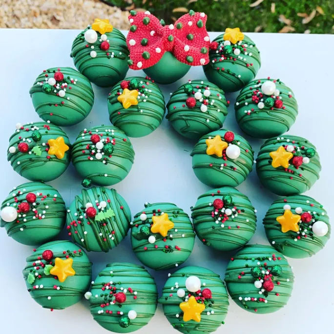 Sparkling Ornament Ball