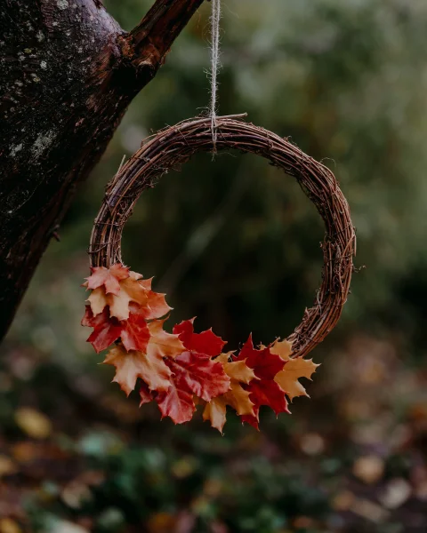 Autumn Leaf Wreath Art