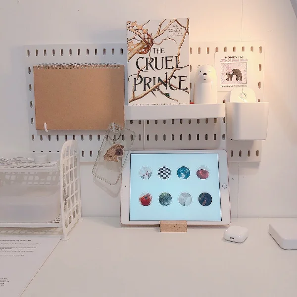 Digital Decluttering Stations
