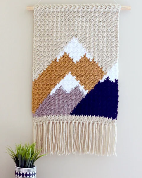 Layered Fringe Statement