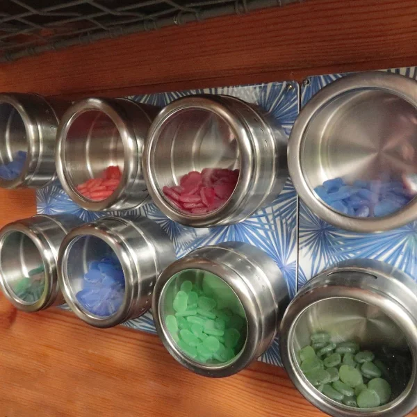 Magnetic Spice Wall Displays